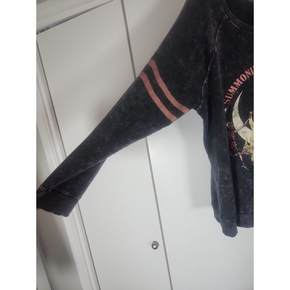 Torrid Love Sick Summoning The Spirits Dancing Skulls Womens Sweatshirts 3-3X - Picture 4 of 7